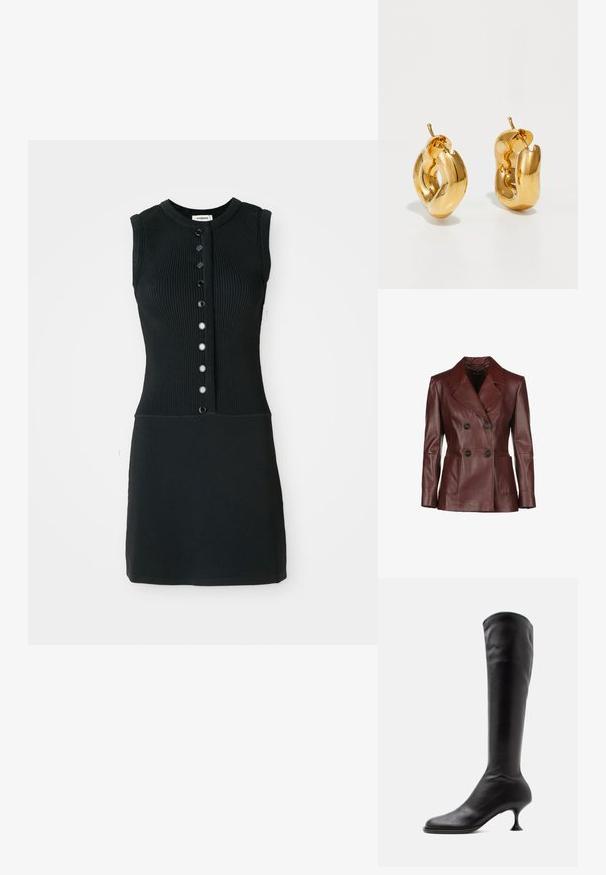 Dunkelroter, doppelt geknöpfter Lederjacke mit Reverskragen, zwei frontalen Taschen und schwarzen Knöpfen; glatte Textur und taillierte Passform.; Schwarzes, geripptes, ärmelloses Kleid mit rundem Ausschnitt, das mit einer Frontknopfleiste aus sechs schwarzen Knöpfen und einer figurnahen Silhouette ausgestattet ist.; Schwarzer kniehoher Lederstiefel mit abgerundeter Spitze und schlankem, geschwungenem, mittelhohem Absatz vor weißem Hintergrund.; Fette goldene Creolen mit einem leicht verdrehten, röhrenförmigen Design und Steckverschlüssen auf einem weißen Hintergrund.
