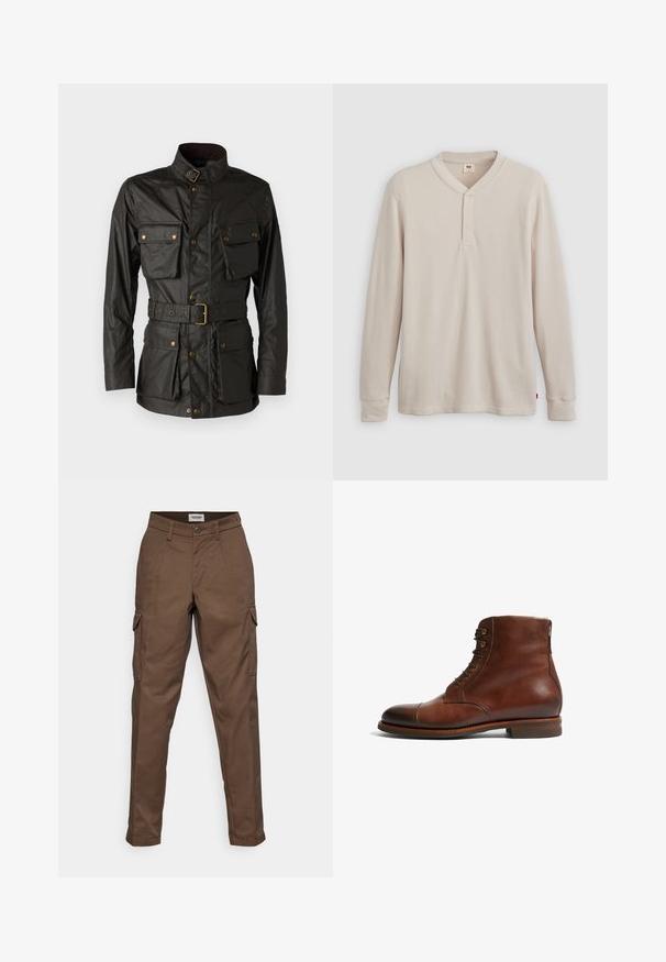 Veste en coton ciré vert foncé avec un col montant, quatre poches devant, une taille ceinturée et des accents en métal doré.; T-shirt henley à manches longues en tissu côtelé beige clair, avec un col en V, une patte de boutonnage à trois boutons et des manches à poignets. Étiquette logo rouge à l'ourlet.; Pantalons cargo marron avec une taille plate, deux poches latérales et une poche cargo sur la jambe gauche. Fabriqués en tissu durable avec une coupe droite.; Bottines en cuir marron avec un bout rond, 6 œillets et une finition lisse. Dotées d'un talon bas empilé et de coutures contrastantes.