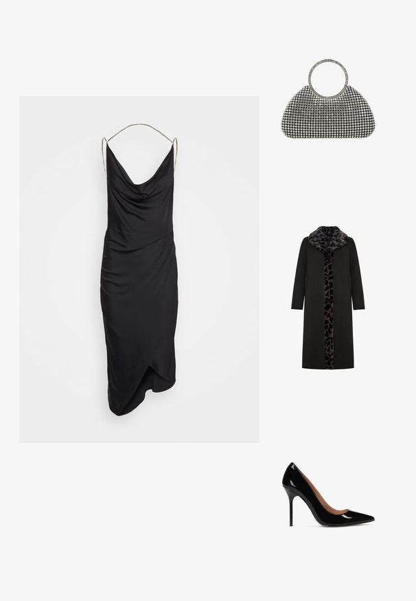 Sort lang frakke med leopard-mønstret faux fur-krave og frontpanel, med sidelommer og en slank, lige silhuet.; Et Ochs ILA CHAIN COWL NECK MIDI DRESS - Cocktailkjole / festkjole - black; Sorte patenterede læderpumps med høj hæl, spids tå og slank silhuet. Har en stilettolohæl og en glat inderside.; Sort aftenkobling dækket med et gitter af sølvfarvede rhinsten og et matchende rundt håndtag med rhinsten på en hvid baggrund.