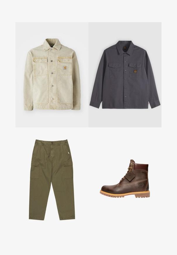 Veste en denim beige avec une fermeture à boutons, deux poches poitrine, des coutures discrètes et un petit patch logo sur la poche gauche.; Chemise gris foncé à manches longues avec boutons, deux poches sur la poitrine, dont une avec une petite étiquette noire et dorée.; Pantalons cargo en vert olive en coton, avec un bouton à l'avant, des poches latérales et deux grandes poches cargo sur les cuisses.; Bottine en cuir marron avec un bout rond, une semelle robuste, des éléments en doré et un dessus texturé. Comprend une étiquette de logo attachée.