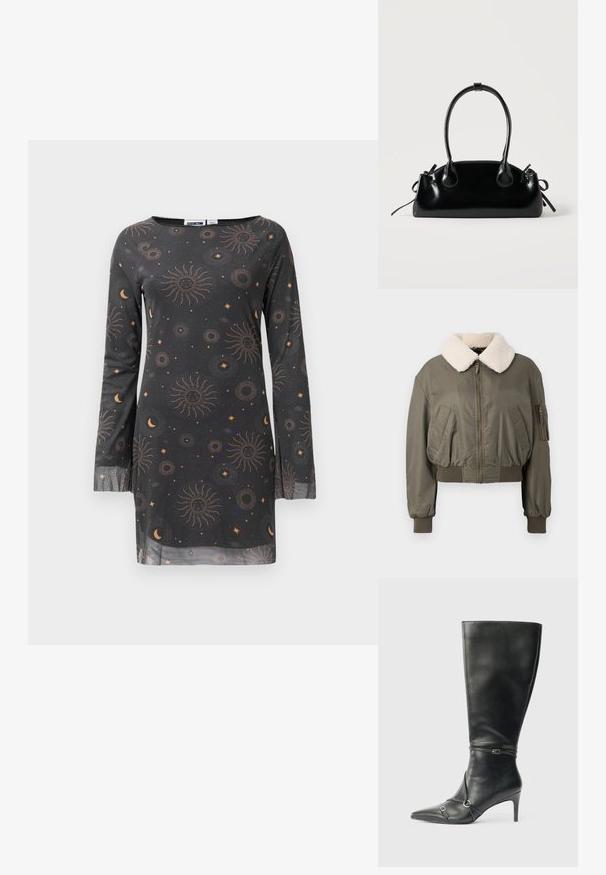 Veste bomber courte en vert olive, avec un col en fourrure blanche, fermeture éclair, poches latérales et poignets côtelés. Texture lisse.; Robe à manches longues en tissu foncé avec un imprimé céleste comprenant des soleils, des lunes et des étoiles dans des tons dorés et cuivrés. Encolure arrondie.; Bottes noires en cuir montant jusqu'au genou, avec un talon fin, un bout pointu et des détails de lanière à la cheville. Texture lisse et design ajusté.; Petit sac à main noir brillant avec deux longues anses et des détails à cordon sur les côtés sur un fond clair uni.