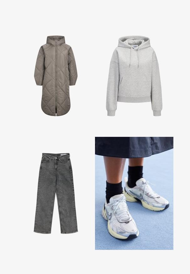 Abrigo acolchado largo y gris con cierre de cremallera, patrón de rombos y capucha. Presenta una textura suave y bolsillos en las costuras laterales.; Sudadera con capucha gris claro con bolsillo canguro delantero, capucha ajustable con cordón, puños y dobladillo acanalados, y un pequeño logo blanco "JUXX STUDIO" en el pecho.; Jeans rectos de tiro alto, de color negro desgastado, con bolsillos frontales, trabillas para cinturón, cierre de botón y una etiqueta de marca en la parte interna de la cintura.; Zapatillas Nike blancas y plateadas con tejido de malla, detalles reflectantes y una suela beige. Llevadas con calcetines negros, de pie sobre una superficie azul.