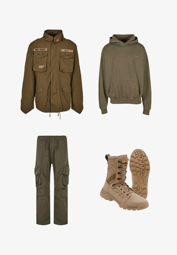 Olijfgroene M65-jack met een staande kraag, twee borstzakken, een verstelbare taille met trekkoord en geborduurde patches op de schouders.; Olijfgroene hoodie van zacht materiaal, met een voorzak, ribbelboorden en een trekkoord op de capuchon, met subtiele logo-details.; Olijfgroene cargobroek met een elastische tailleband met koord, meerdere zijzakken en een losse pasvorm met geplooide details.; Tan tactische laars met veterontwerp tot aan de enkel en stevige rubberen zool, één laars rechtopstaand en één die het profielpatroon toont.