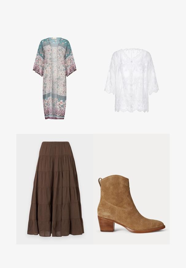 Doorzichtig kimono in teal, crème en mauve met bloemen- en paisleypatronen, open voorkant en wijde mouwen. Lichte stof met een vloeiende uitstraling.; Witte doorschijnende blouse met bloemmotief in kant, geschulpte randen, korte mouwen, knoopsluiting vooraan en een ronde halslijn.; Bruine gelaagde maxirok met een geraapte elastische tailleband en licht, licht gestructureerde stof.; Bruine suède enkellaarzen met lage gestapelde houten hak en een trekkoord aan de achterkant op een effen lichte achtergrond.