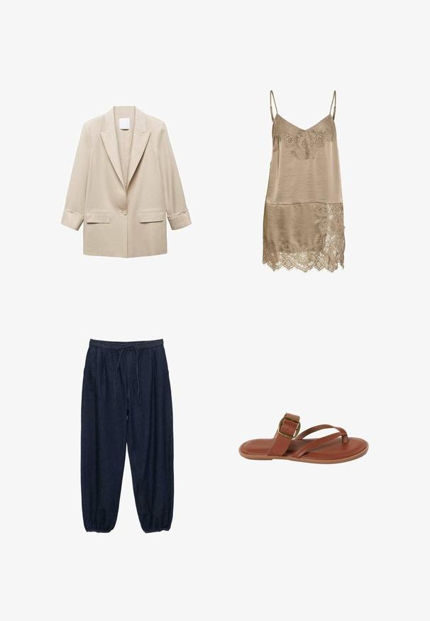 Beige Blazer mit einem Knopf, mit Reverskragen, zwei Klappentaschen und Ärmeln bis zur Handgelenkslänge mit knöpfbaren Manschetten.; Beigefarbenes Satin-Nachthemd mit verstellbaren dünnen Trägern, Spitzenapplikationen an Ausschnitt und Saum sowie einem wellenförmigen Spitzenabschluss am unteren Saum.; Dunkelblaue Denim-Hose mit elastischem Bund, Kordelzug, weitem Schnitt und elastischen Bündchen an den Knöcheln.; Braune flache Sandale mit dünnen Riemen und einer goldenen Schnalle auf weißem Hintergrund, Seitenansicht.