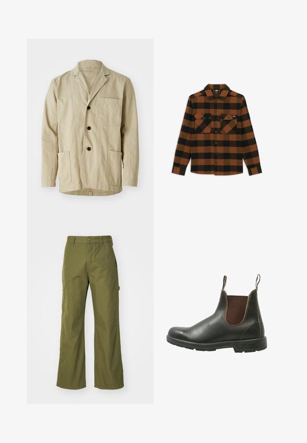 Veste en coton beige avec un col à revers, trois boutons, trois poches et un ourlet droit. Tissu texturé avec un design minimaliste.; Chemise à manches longues en motif écossais orange et noir, fabriquée dans un tissu texturé. Comprend deux poches poitrine et une fermeture à boutons.; Pantalons larges vert olive en tissu durable, dotés d'une fermeture à bouton, de poches latérales et d'un design à ourlet droit.; Bottines Chelsea en cuir noir lisse avec des panneaux élastiques marron sur les côtés, des coutures contrastantes et une semelle en caoutchouc texturée.
