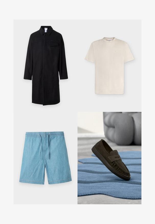 Schwarzer Mantel mit Kragen, langen Ärmeln, einem einzigen Knopfverschluss und einer Brusttasche. Besitzt strukturierte Seitenpaneele.; Beiges T-Shirt mit kurzen Ärmeln und Rundhalsausschnitt, mit subtiler Rippenstruktur und kleinem besticktem Logo auf der linken Brust.; Hellblaue Jeansshorts mit elastischem Bund und Kordelzug, lockere Passform, knielang, auf weißem Hintergrund präsentiert.; Dunkelbrauner Wildleder-Loafer, der über einem strukturierten blauen Teppich schwebt, mit unscharfen grauen Skulpturmöbeln im Hintergrund.