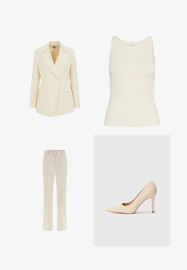 Beige skræddersyet blazer med slagkrave, enkelt knaplukning og to forlommer. Glat tekstur med struktureret silhuet.; Kremfarvet top i ribstrikket stof, med rund halsudskæring og ærmeløs design, tætsiddende silhouet og glat tekstur.; Beige bukser med lige ben, høj talje og matchende stofbælte med et rektangulært spænde.; Beige læder højhælede pumps med spidse tæer og et udskæringsdetalje på siden, der har en slank stilettohæl for støtte.