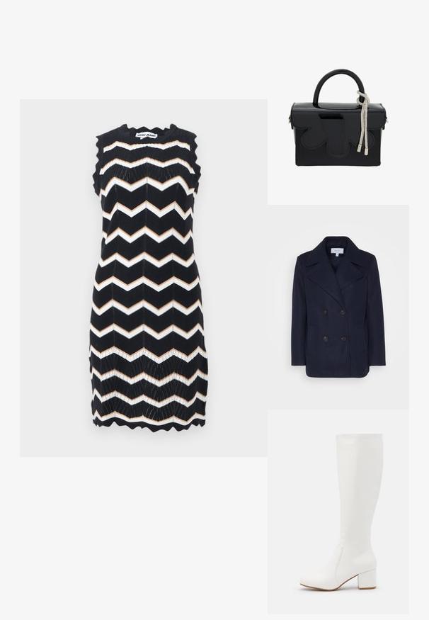 Marineblå uld dobbeltbrystet frakke med store klappede revers, to forlommer og sorte knapper. Glat tekstur, struktureret pasform.; Ærmeløs sort strikket kjole med hvide og beige zigzag-striber, bølgede kanter og DKNY Jeans-mærke ved nakken.; Hvide knæhøje støvler med en glat, blank finish. Firkantet blokhæl og diskret syningsdetalje langs siden.; Glansende sort håndtaske med en struktureret form, der har en top-håndtag, dekorativt sølvkvast og bølgede detaljer på fronten.