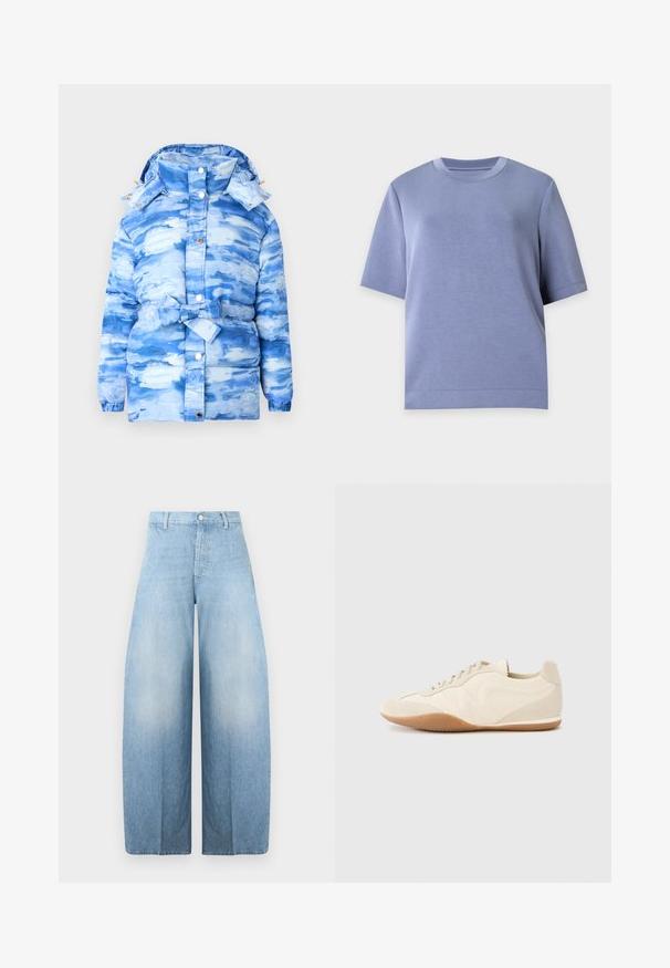 Blå pufferjakke med et skymønster, hætte og belagt talje. Fremstillet af glansfuldt, tekstureret materiale med trykknapper.; Almindelig lyseblå T-shirt med korte ærmer og rund hals med afslappet pasform på hvid baggrund.; Lyseblå cowboybukser med høj talje og vide ben, bæltestropper, forreste knap og lynlås, på hvid baggrund.; Lyse beige sneakers med en tekstureret læderoverdel, teksturerede sider og en gummisål. Har et slankt, strømlinet design og flade snørebånd.