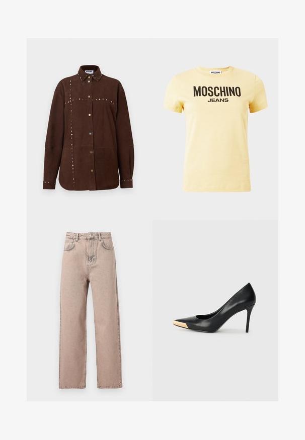 Chemise à manches longues en daim marron avec col pointu, clous dorés et argentés le long des coutures, boutons à l'avant et aux poignets, étiquette Moschino à l'intérieur du col.; T-shirt à manches courtes jaune clair avec le texte logo "MOSCHINO JEANS" en noir centré sur le devant, sur un fond uni.; Jean beige taille haute à jambes droites avec bouton frontal, passants pour ceinture et design classique à cinq poches sur fond uni.; Pompe à talon haut en cuir noir avec bout pointu ; présente une accentuation métallique dorée sur le capuchon. Surface lisse avec un design épuré.