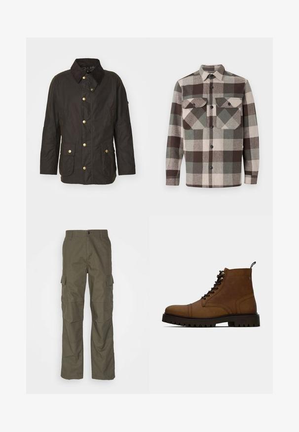 Bruine gewaxte jas met een ribfluwelen kraag, gouden knopen, twee voorkiezen en een casual pasvorm. Soepele textuur met een licht glanzende afwerking.; Geruite shirt in bruin, groen en beige tinten. Beschikt over een kraag, twee borstzakken en knoopsluitingen aan de voorkant. Textured stof.; Olijfgroene cargobroek met rechte snit, gemaakt van gestructureerde stof. Bevat grote zijzakken en een knoopsluiting.; Bruine leren veterschoenen tot de enkel met dikke zwarte profielzool en een trekband op een witte achtergrond.