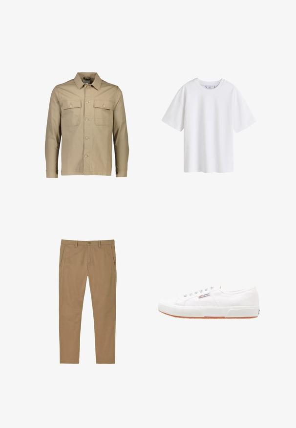 Beige bomuldsskjortejakke med krave, to brystlommer, knaplukning foran, lange ærmer og ensartet tekstur.; Simpel hvid kortærmet bomuld t-shirt med rund hals, vist forfra på hvid baggrund.; Herre slim-fit beige chinos med sidelommer, bæltestropper, knaplukning og lynlås, vist fladt på hvid baggrund.; Hvide kanvas sneakers med gummisål, snørebåndsdesign og et lille logo mærke på siden. Tekstureret hvid overdel og brun ydersål.