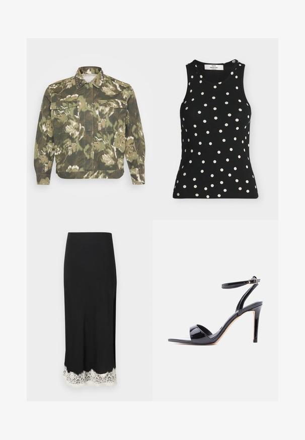 Militærinspireret skjortejakke i grøn camouflageprint. Har nitter på kraven og manchetterne, med to brystlommer og lange ærmer.; Sort ærmeløs ribstrikket tanktop med hvide prikker og rund halsudskæring fra mærket Mads Nørgaard.; Sort midi-nederdel med lige snit og hvide blonder langs kanten, vist mod en ensartet lys baggrund.; Sort laklæder højhælet sandal med åben tå, ankrem og spænde, vist fra siden på en hvid baggrund.