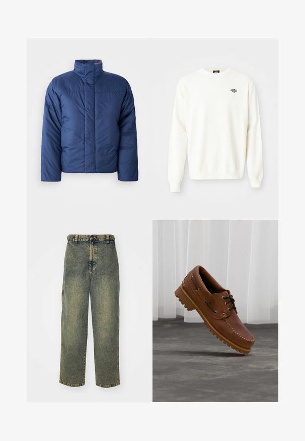 Marineblauer Daunenjacke mit hohem Kragen, vorderem Reißverschluss und gestepptem Design. Mit Logo auf der linken Brustseite.; Weißer, langer Strickpullover mit Rundhalsausschnitt und kleinem schwarzen Dickies-Logo auf der linken oberen Brust.; Baggy-Jeans aus Denim in einer verblassten Blauen und Grünen Waschung. Mit Knopfverschluss, Gürtelschlaufen und Seitentaschen. Flaches Vorderteil und gerades Bein-Design.; Brauner Leder-Bootsschuh mit schwarzen Schnürsenkeln, beigen Nähten und einer robusten Sohle, schwebt über einem grauen Betonboden.