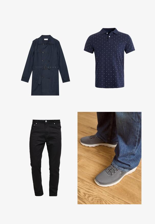 Marineblauwe trenchcoat van lichtgewicht stof, met dubbele knoopsluiting, ceintuur in de taille en twee zijzakken met flapdetail.; Navyblauwe poloshirt van katoen, met een recht model, korte mouwen, een kraag, een zak en een klein ankerpatroon over de hele stof.; Zwarte spijkerbroeken van denim stof, slim fit ontwerp, vijf-pocket stijl, met metalen knoopsluiting, gestikte details en een zachte textuur.; Grijze sportschoenen met een bovenwerk van gaas, witte zool en elastische veters. Gecombineerd met blauwe denim jeans, op een houten vloer.
