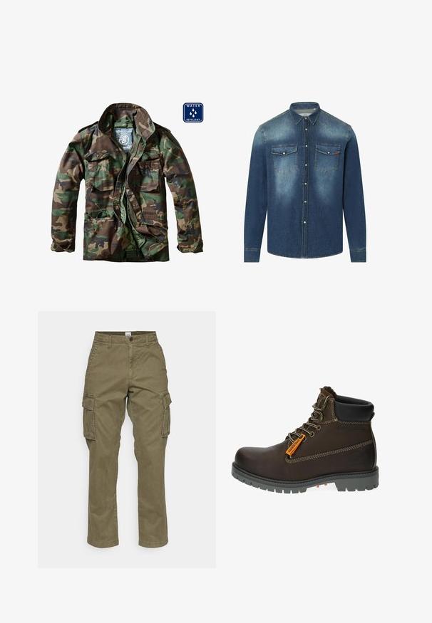Kamuflagejakke i nuancer af grøn og brun, med lynlås foran, to brystlommer og vandafvisende materiale.; Denim langærmet skjorte med knaplukning foran, to brystlommer med klapper og falmet vaskedetaljer på skuldrene og fronten.; Olivengrønne cargo bukser lavet af bomuld, med et lige ben-design, sidelommer og diskrete syninger. Teksturen er glat, og stoffet er holdbart.; Brun læder ankelstøvle med grå gummisål, orange accentmærke og metaløjer. Har kontraststikning og polstret krave.