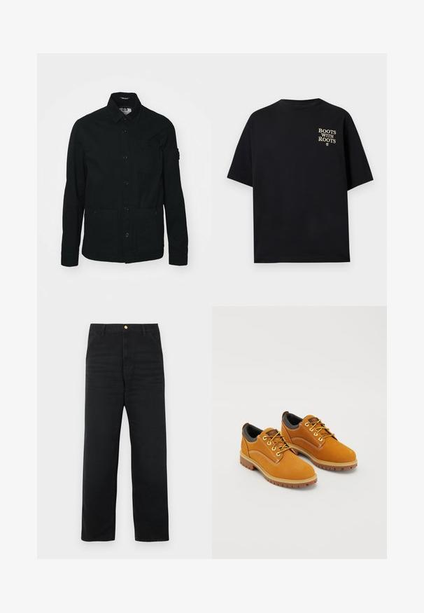 Zwarte, lange mouwen shirtjack gemaakt van katoen, met een knoopsluiting aan de voorkant, twee grote voorzakken en een kleine borstzak.; Zwart T-shirt met korte mouwen met beige tekst "BOOTS WITH ROOTS" en een klein boomlogo op de linkerborst.; Zwarte denim broek met een rechte pijp, voorzien van een knoopsluiting aan de voorkant, twee zijzakken en een subtiele structuur.; Bruine suède schoenen met een ronde neus, gele veters, een gewatteerde zwarte kraag en rubberen zolen met gripgroeven.