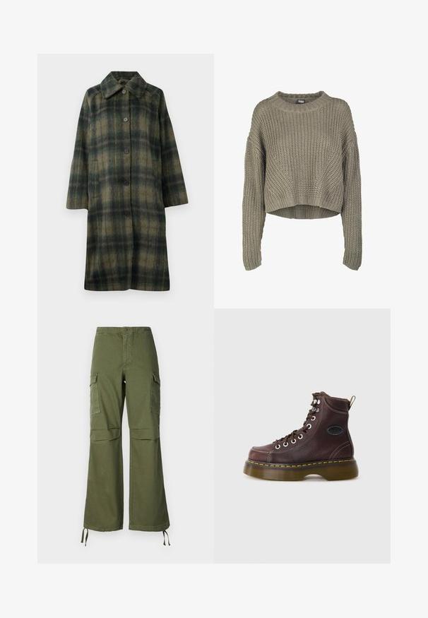 Grüner karierten Mantel mit Reverskragen, fünf schwarzen Knöpfen und mittellangem Design. Hergestellt aus strukturiertem Stoff mit horizontalen Streifen.; Olivgrüner, verkürzter Strickpullover mit strukturiertem Muster, rundem Ausschnitt und langen Ärmeln. Dicke Rippstruktur am Saum und an den Bündchen.; Olivegrüne Cargo-Hose aus Baumwolle mit weitem Bein, zwei Seitentaschen und verstellbaren Bändern am Saum.; Braune Leder-Ankle-Boots mit strukturierten Oberflächen, silbernen Ösen und gelben Nähten. Verfügt über eine robuste, transparente Sohle und eine Zuglasche.
