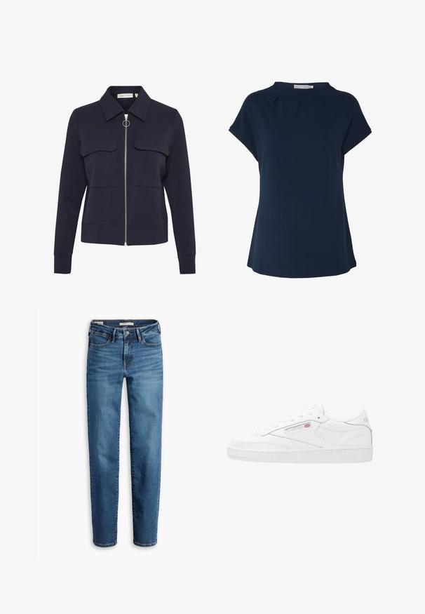 Marine blauwe ritsjack gemaakt van zachte stof met een kraag, twee voorzakken en een ronde ritstrekkertje. Gladde textuur en aansluitend design.; Navyblauwe top met korte mouwen, met een ronde hals en subtiele plooi details aan de voorkant. Gemaakt van zachte, gestructureerde stof met een relaxte pasvorm.; Denim jeans in een middelblauwe tint, met een rechte pijp, vijf zakken en een ritssluiting met een knoopsluiting.; Witte leren sneakers met een low-top ontwerp, vetersluiting, gestructureerde zijpanelen en geperst Reebok-logo. Rubberen outsole.