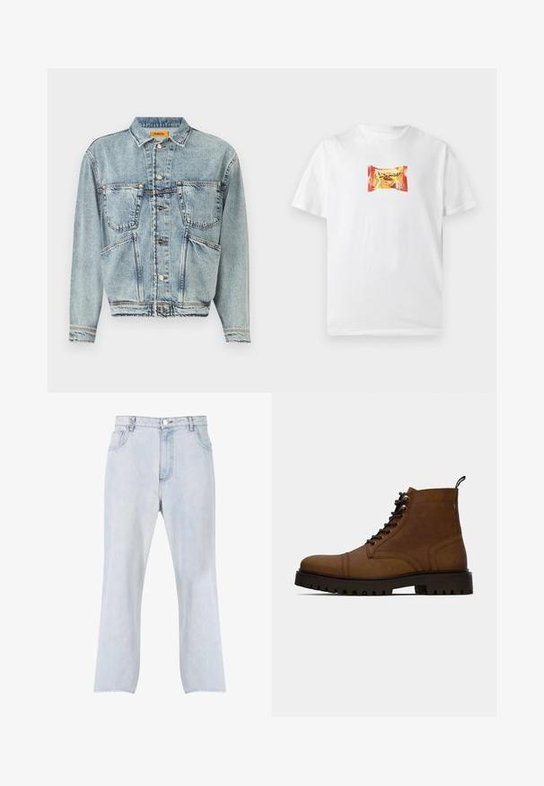 Lyseblå denimjakke med krave, to frontlommer og knaplukninger. Har et let cropped design og synlige syninger.; Hvid T-shirt med korte ærmer med en lille farverig grafik af en snackpakke med fed tekst og grønne ærter midt på brystet.; Lyseblå jeans med lige ben, lukning med knap og lynlås foran samt fem-lomme design.; Brun læder snørefri ankelstøvle med tyk sort sål og hængslet på en hvid baggrund.