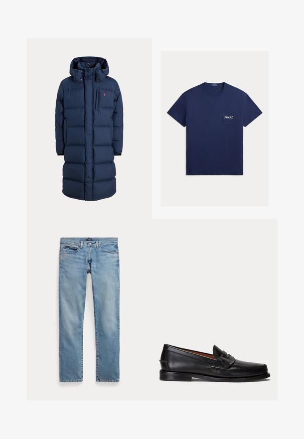 Marineblauer langer Steppmantel mit Kapuze, Frontreißverschluss, Druckknöpfen, Seitentaschen und kleinem roten Logo auf der Brust.; Marineblaues Baumwoll-T-Shirt mit Rundhalsausschnitt, kurzen Ärmeln und einer linken Brusttasche mit gesticktem "Polo RL"-Schriftzug.; Hellblaue Jeans mit geradem Bein, Vordertaschen und Knopfverschluss, flach auf weißem Hintergrund ausgebreitet.; Schwarzer Lederloafer mit niedrigem Absatz und Pennyriemendetail, von der Seite auf hellgrauem Hintergrund gezeigt.