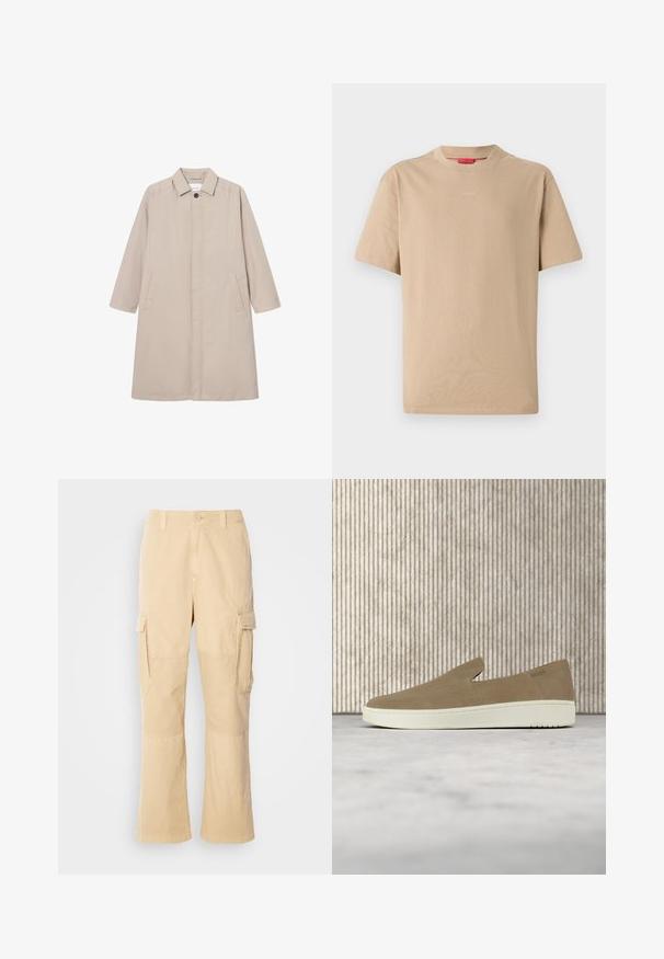 Beige regenjas van lichtgewicht materiaal, met een kraag, knoopsluiting en twee zijzakken, lange mouwen en een rechte pasvorm.; Beige katoenen T-shirt met korte mouwen, ronde hals en subtiele "HUGO"-logo in het midden. Glad textuur, ontspannen pasvorm.; Beige cargobroek van lichtgewicht stof, met zijzakken, een recht model en versterkte stiksels.; Beige instapper met witte zool, zwevend in de lucht boven een licht tapijt met amberkleurig transparant meubilair op de achtergrond.
