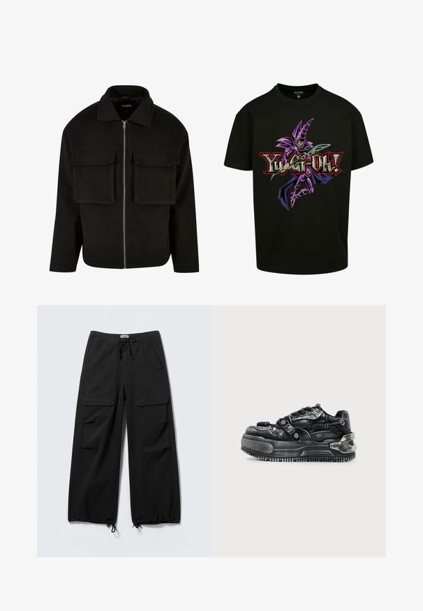 Zwarte zip-up jas van gestructureerde stof met een kraag, voorzien van twee voorzakken en een rechte snit.; Zwarte katoenen t-shirt met een grafisch ontwerp van een paarse personage met een staf, met daaronder de tekst "Yu-Gi-Oh!" in rood en goud.; Zwarte cargo broek met wijde pijpen, voorvakken met klep, een tailleband met trekkoord en verstelbare trekkoorden aan de zoom.; Zwarte chunky sneaker met dikke zool, vetersluiting, gestructureerde bandjes en metalen details op hiel en zijkanten tegen een lichte achtergrond.