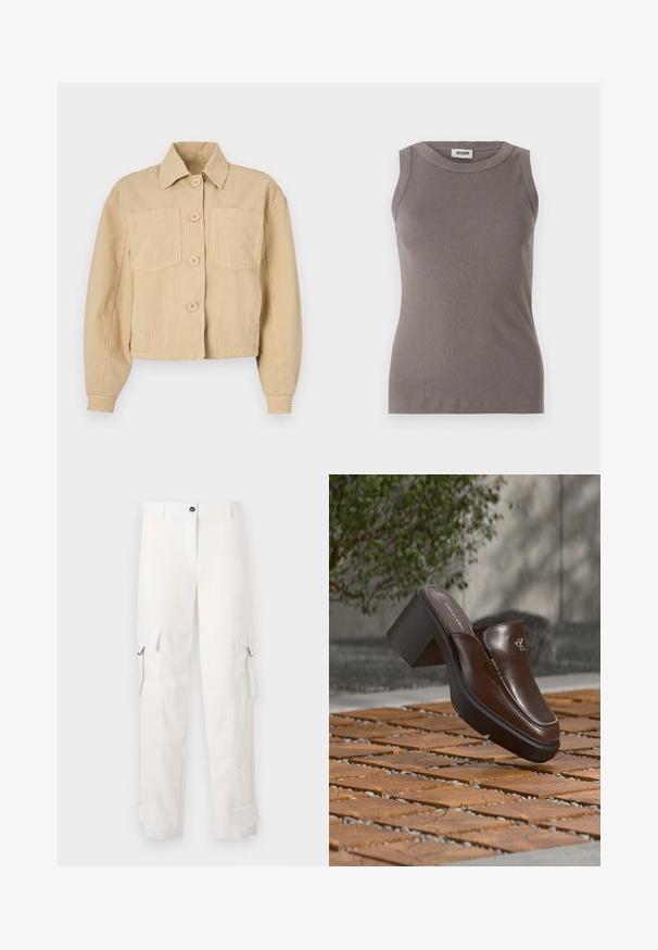 Beige cropped jakke lavet af ribbet stof, med spids krave, lange ærmer og to forlommer med runde knapper.; Grå ribbede tanktop med rund halsudskæring og ærmeløs design, lavet af et blødt, tekstureret stof. Enkel, tætsiddende silhuet.; Hvide cargo-bukser lavet af bomuld, med sidelommer, løkker og optrullede manchetter. Designet har en lige pasform og en knaplukning.; Brun læder Calvin Klein hæl mule svævende over trægulv med en sløret grøn plante og væg baggrund.