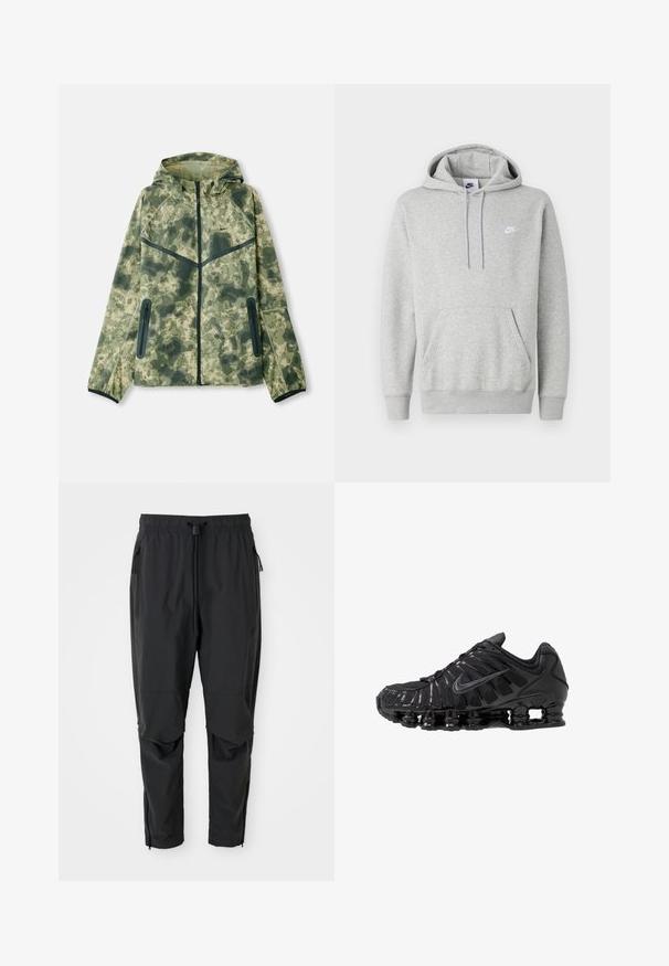 Camouflagejack met een capuchon, gemaakt van een waterafstotende stof in verschillende tinten groen, gecombineerd met zwarte accenten en ritszakken.; Lichtgrijze hoodie van zachte stof, met een buidelzak, capuchon met trekkoord en een klein wit logo op de borst.; Zwarte lichte broek met elastische tailleband, koord, ritszakken aan de zijkant, gebogen knieën en ritssluitingen bij de enkels.; Zwarte sportschoenen gemaakt van mesh en synthetische materialen, met een opvallend golvend ontwerp, zwarte rubberen zool en reflecterende accenten.
