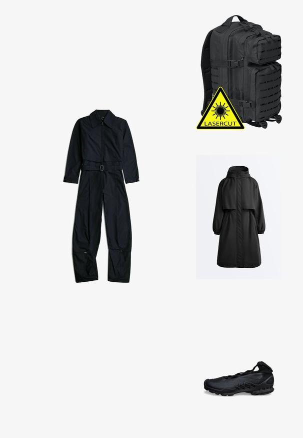 Zwarte lange parka-jas met capuchon, elastische manchetten, ritssluiting aan de voorkant bedekt met een stormklep en een kapmantel over de schouders.; Zwarte jumpsuit met lange mouwen en kraag, ritssluiting aan de voorkant, verstelbare riem in de taille en ritsen nabij de onderkant van brede pijpen op een witte achtergrond.; Zwarte sportschoen met een slank ontwerp, mesh uitsnijdingen aan de zijkant en een hoge enkelkraag met vastgemaakte riemen.; Brandit BIG COOPER - Rugzak - black
