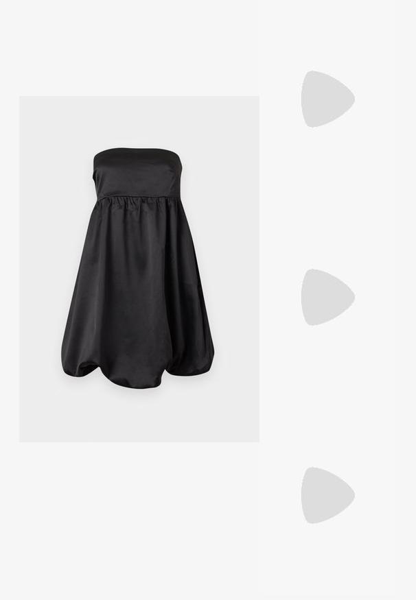Sort stropløs satin cocktailkjole med samlet talje og en voluminøs ballonformet nederdel.; Sorte læderknæstøvler med spids tå og bred hæl. Glat tekstur med et slankt design og subtile syninger.; Limegrøn syntetisk håndtaske med en glat overflade, en aftagelig kædestrop og dekorative spænder; rektangulær form med indsnævrede sider.; Sølv kæderekæde med elleve stjerneformede charms, hver med en klar central ædelsten, og en justerbar lås.