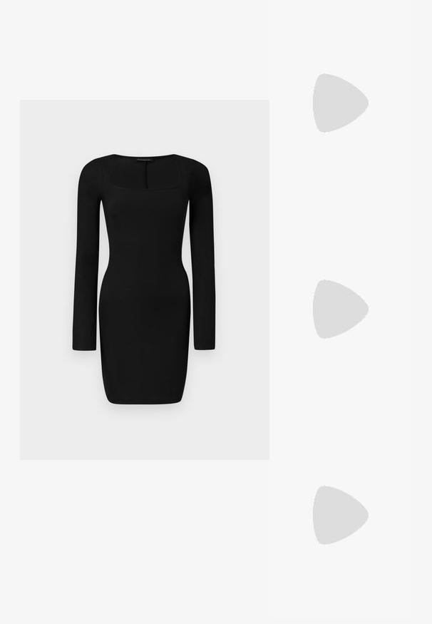 Zwarte lange mouwen jurk van ribstof, met een vierkante halslijn en een getailleerd silhouet, met een lengte tot halverwege de dij.; Zwarte gepatenteerde leren plateauhakken met een enkelsluiting, ronde neus en een blokhak, die een gladde, glanzende textuur laten zien.; Kleine zwarte glanzende handtas met twee lange hengsels en zijkant trekkoord details op een effen lichte achtergrond.; Zilverkleurige metalen creolen oorbellen met een glad, licht gebogen oppervlak en sluitingen met haaksluiting op een effen witte achtergrond.