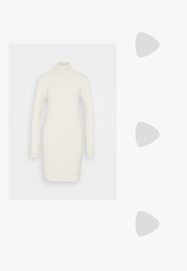 VILA VIEMILY PEARL DRESS - Strickkleid - birch; Knöchelhohe weiße Gummistiefel mit einer robusten Sohle und elastischen seitlichen Einsätzen. Verfügt über Zuglaschen an der Oberseite für leichteres Anziehen. Glatte Textur.; ALDO BILITHA - Handtasche - bone/gold-coloured; Gewundene silberne Creolen mit einer glatten Oberfläche und einer Pousette-Verschluss, die ein modernes, verflochtenes Design zeigen.