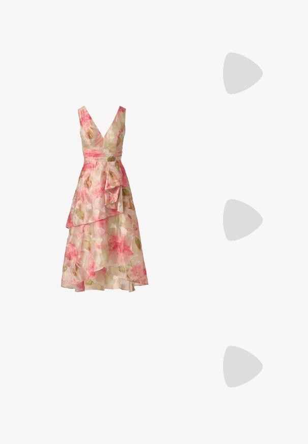 Robe sans manches fleurie avec un profond décolleté en V, une taille cintrée et une jupe asymétrique à volants dans des tons doux rose et vert.; Sandale à talon haut en cuir verni nude avec bride de cheville, bout ouvert et talon stiletto fin. Texture lisse et design épuré.; Pochette de couleur crème avec une finition lisse, de forme rectangulaire, avec des accents en métal doré et une bandoulière en chaîne amovible.; Boucles d'oreilles à crochet doré avec des perles ovales lisses de couleur lavande, au doux éclat et au design minimaliste.
