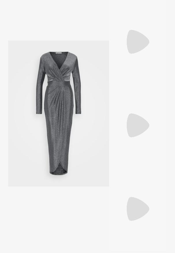 WAL G TALL LOLA GLITTER WRAP DRESS - Galajurk - silver; Zwarte puntige hakken gemaakt van soepel stof met een stilletohak en een smalle enkelband, met een open zijontwerp.; Zwarte clutch tas met een gladde, matte afwerking, ronde vorm en een zilveren kettinghengsel. Bevat een geometrische sluiting bovenaan.; Zilverkleurige oorbellen met meerdere heldere kristalgesteenten in druppel- en marquisevormen, met sluitingen met een leversysteem en ingewikkelde details.