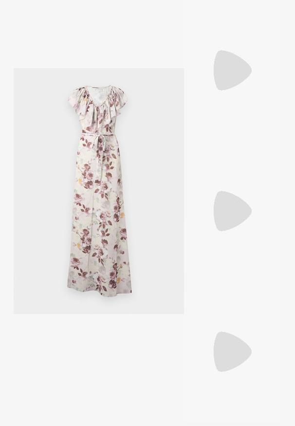 Vestido largo floral en tonos pastel con escote en V con volantes, mangas tipo farol y cinturón a juego anudado en la cintura.; Zapato de tacón bajo beige con punta afilada y un acabado superior suave y brillante. Presenta un sutil corte a lo largo del arco y un tacón delgado y cónico.; Bolso redondo trenzado en paja natural con un acabado texturizado. Presenta una correa de cuero marrón suave y un asa circular.; Pendientes de aro plateados con un diseño minimalista. Forma circular, textura suave y perfil delgado. Livianos con un acabado pulido.