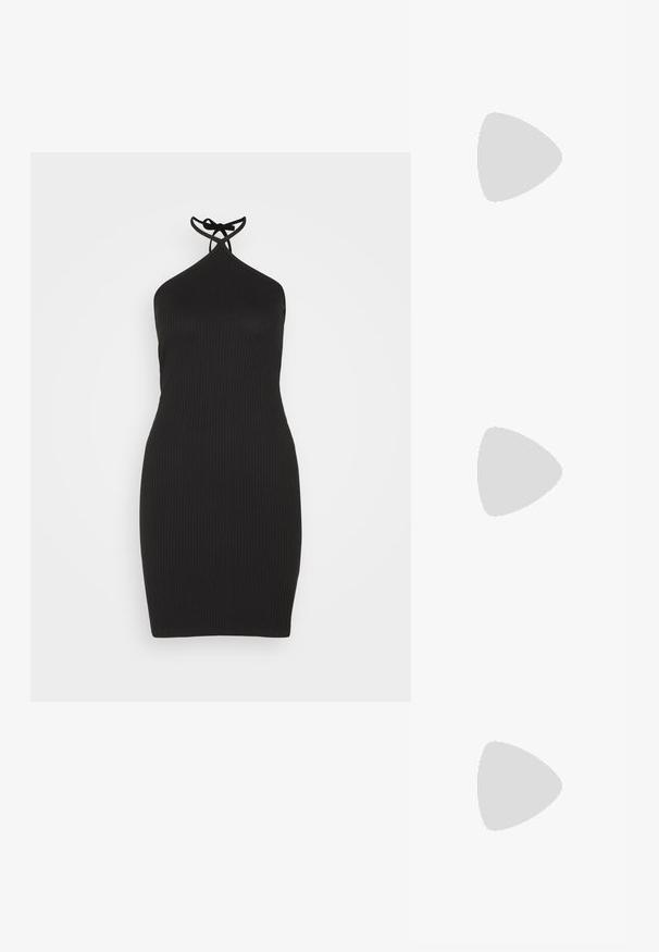 Even&Odd Jerseyjurk - black; Zwarte kniehoge laarzen met een soepele leren voorkant en een gestructureerde stoffen achterkant, voorzien van een chunky geprofileerde zool en een lusje voor gemakkelijk aan- en uittrekken.; Zwarte cat-eye zonnebril met een matte afwerking, voorzien van grijs getinte glazen, scherpe hoeken en slanke zijarmen. Merkennaam zichtbaar op de binnenarm.; Zwarte nylon schoudertas met een gebogen vorm, zilveren kettingaccent, afneembaar mini-zakje en verstelbare schouderband; voorzien van het "Steve Madden" logo.