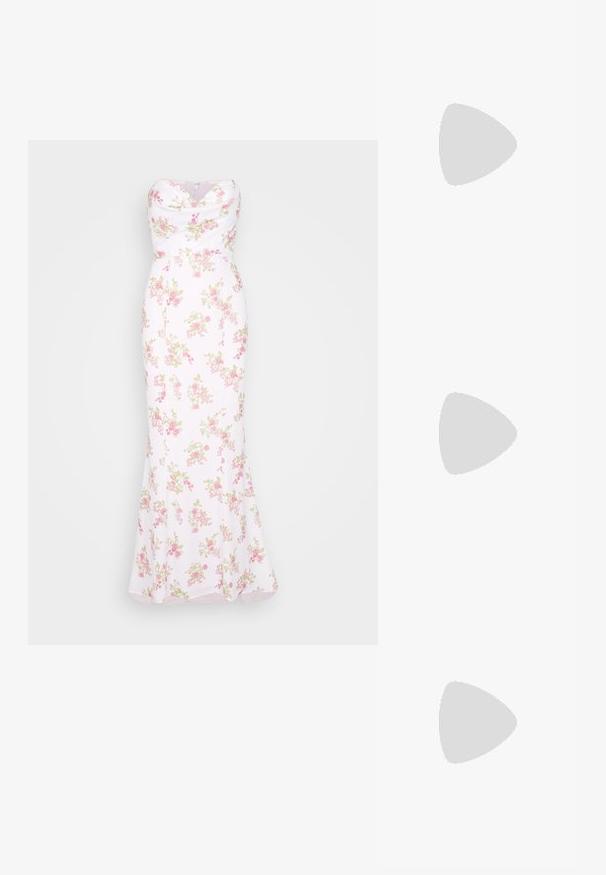 Robe blanche sans bretelles avec un imprimé floral rose et vert, corsage ajusté et jupe longue et fluide.; Chaussure à talon aiguille en cuir verni blanc avec un côté ouvert, bout pointu, bride de cheville avec boucle et talon épais.; Pochette en cuir souple couleur crème avec un design froncé et une fine bandoulière reposant à l’avant sur un fond uni.; Boucles d'oreilles en argent au design minimaliste. Forme circulaire, texture lisse et profil fin. Légères avec une finition polie.
