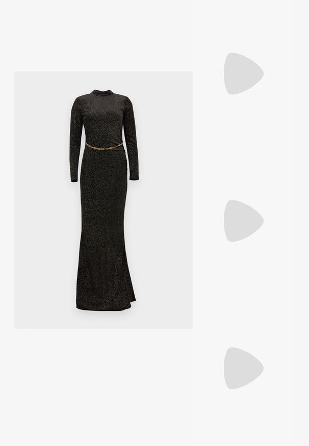 Robe de soirée longue à manches longues noire avec des paillettes, silhouette ajustée et une ceinture chaîne dorée accentuant la taille. Tissu lisse et extensible.; Pompe à talon aiguille en cuir noir avec un bout pointu et une texture lisse. Présente une silhouette élégante et un talon aiguille.; Pochette argentée brillante avec rabat style enveloppe et garniture décorative, petite bandoulière chaîne argentée, sur fond clair uni.; Boucles d'oreilles en métal argenté ornées de plusieurs pierres précieuses en cristal transparent en forme de goutte et de marquise, avec des fermoirs à levier et des détails complexes.