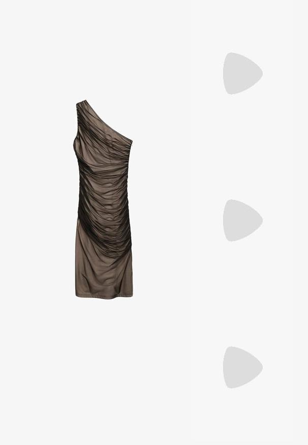 Mango Hverdagskjole - black; Kazar AIFE - Overknees - dark brown; Sorte rektangulære solbriller med tykke stel og brune tonede linser, vist forfra på en hvid baggrund.; Mørkebrun læderhåndtaske med dobbelte håndtag, forreste lynlåslomme, dekorative spænder og sideknuder på hvid baggrund.