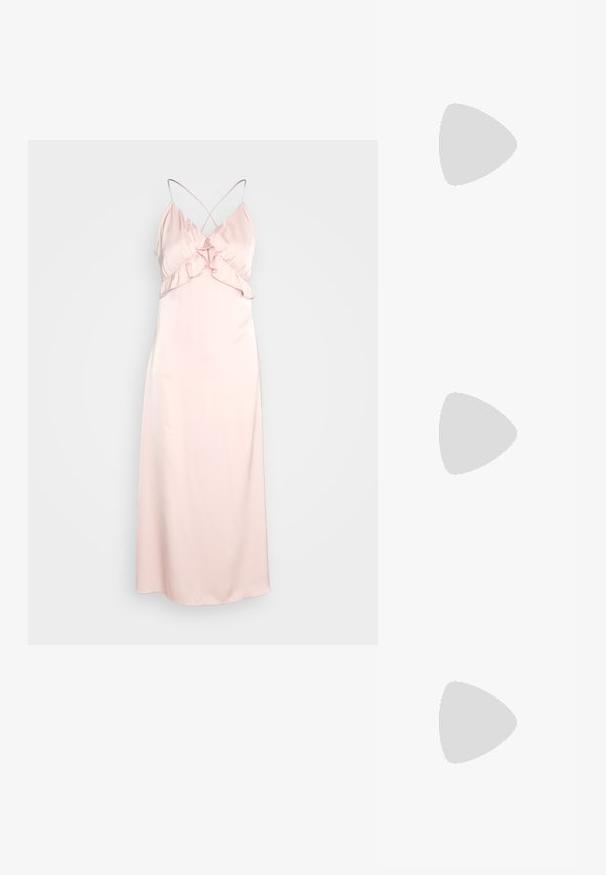 VILA VIFLAY STRAP ANKLE DRESS - Robe de soirée - silver pink; Sandale à talons hauts rose blush avec un design épuré, ouverture au bout, fine sangle de cheville et finition brillante. Elle comporte un talon aiguille élancé.; Pochette en tissu doré avec texture plissée, cadre argenté et grande fermeture à perle avec de petites perles bordant les bords.; Boucles d'oreilles goutte en or avec des perles blanches et de petites pierres précieuses transparentes au-dessus de chaque perle, présentées sur un fond blanc.
