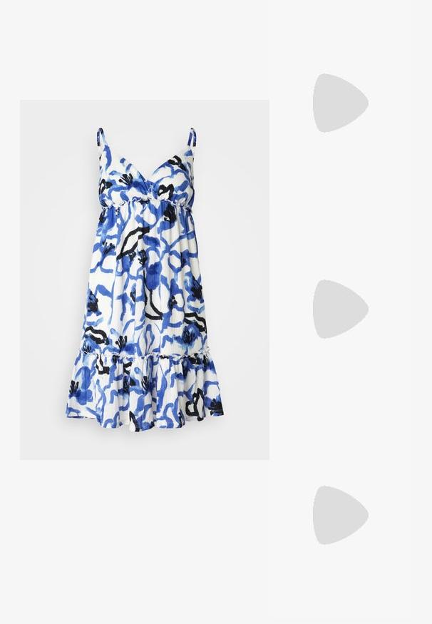 Sinine ja valge lilleline kleit õhukeste rihmade, kogutud rinnaosa ja frillidega alläärega. Valmistatud kerge, tekstuurse kangaga.; Denim slingback-kontsad, millel on terav nina, reguleeritav pannal ja läikiv sinine konts. Sile tekstuur koos heleda sinise sisetallaga.; Mustast nahast ümmarguse kujuga käekott, kaunistatud hõbedaste naeladega, lühikese sangaga. Sile tekstuur ja tõmblukuga sulgemine.; Paari läikiva hõbedase rõngaskujulise kõrvarõngastega, millel on õhukesed traatlukkud, kuvatud heleda halli taustal.