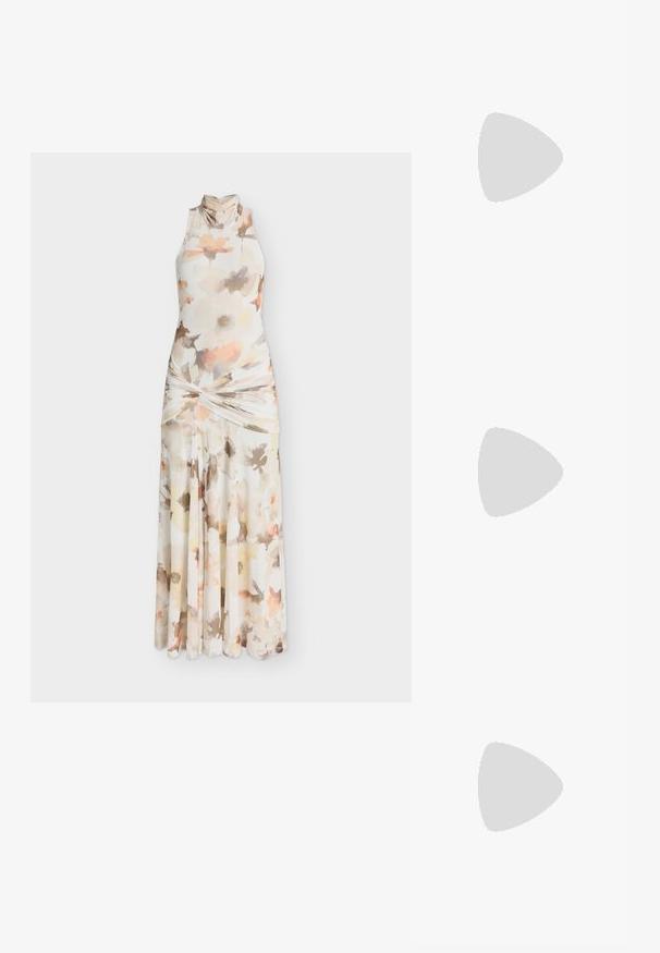 Bardot LEANNA - Ένδυση για ειδικές περιστάσεις - ivory floral; Γυναικείο mule από μπεζ δέρμα με μυτερή μύτη, επάνω μέρος με σούρες, κορδόνι δέσιμο και χαμηλό τακούνι στιλέτο σε λευκό φόντο.; Μικρό μαλακό καφέ σουέντ τσάντα χειρός με ραμμένο ύφασμα, μεταλλικό κούμπωμα, διακοσμητικά από ξύλινη χάντρα και λουρί καρπού σε λευκό φόντο.; Charlotte Chesnais BO INITIAL BLOW - Σκουλαρίκια - gold-coloured