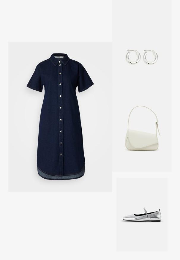 Dunkelblaues Denim-Kleid mit Kragen, kurzen Ärmeln, vorderer Knopfleiste und kontrastierenden Nähten am Saum. Weiche Textur.; Silberne metallic Ballerinas mit spitzem Zeh, Riemchen mit verstellbarem Schnallenverschluss, strukturiertem Obermaterial und minimalistischem schwarzen Schuhsohle.; Weiße Kunstleder-Handtasche mit einer strukturierten dreieckigen Form, einem verstellbaren Einzelgurt und einem Klappenverschluss mit geschwungenen Akzenten.; Silberne Creolen mit glänzender Oberfläche, die eine kreisrunde Form haben und mit einem schwenkbaren Verschluss ausgestattet sind. Glatte Textur mit minimalen Details.