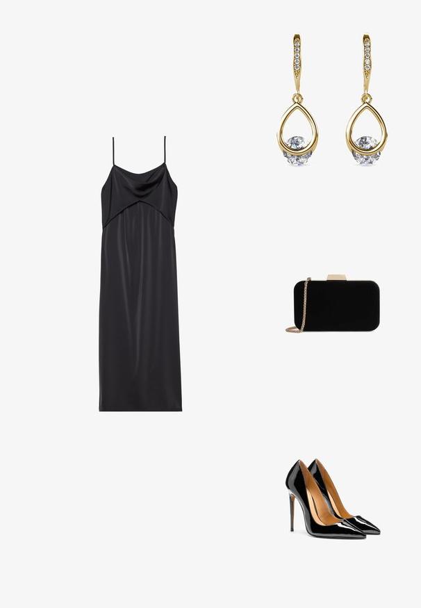 Schwarzes Satin-Nachthemd mit dünnen Spaghettiträgern, einem drapierten Ausschnitt und einer geraden Silhouette. Glatte Textur und minimalistisches Design.; Paar glänzende schwarze High Heels aus Lackleder mit spitz zulaufender Vorderpartie, Stilettoabsätzen und hellbraunem Innenfutter vor weißem Hintergrund.; Schwarze Samt-Clutch mit goldfarbener Hardware, rechteckiger Form und Kettenriemen, mit glatter Textur und ohne sichtbare Muster.; Goldene Tropfenohrringe mit runden, klaren Edelsteinen an der Basis. Texturierter Oberbereich mit kleinen, runden Akzenten entlang des Creolen.