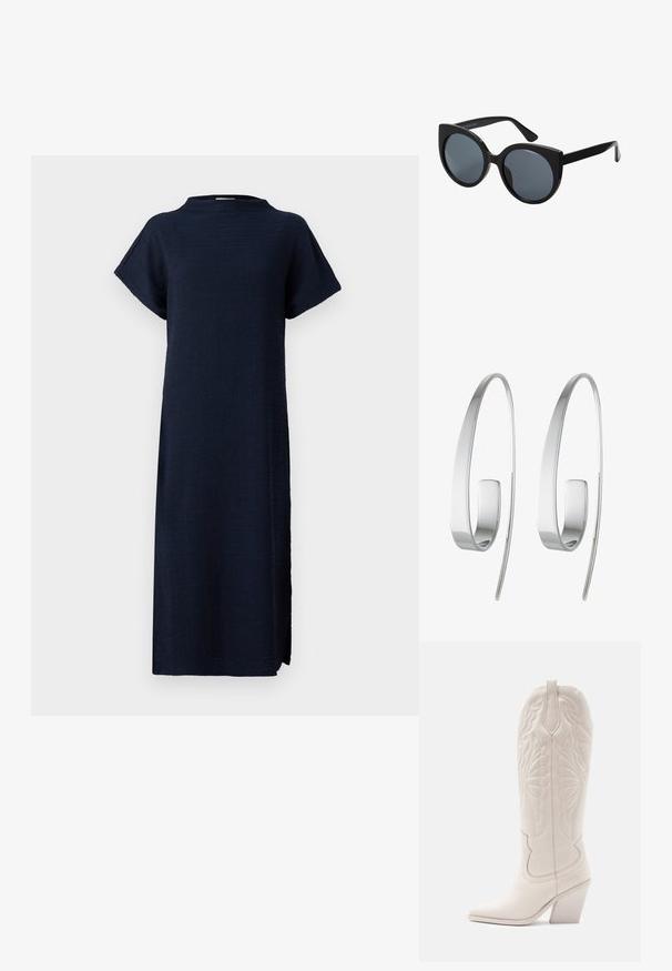 Navy blauwe jurk met een ontspannen pasvorm, korte mouwen, hoge hals, textuurstof en zijsplitten voor meer bewegingsvrijheid.; Witte leren cowboylaars met een spitse neus en een vierkante hak. Heeft ingewikkelde stikpatronen op de schacht en een soepele textuur.; Zwarte oversized zonnebril met een kattenoogvorm, donkere getinte lenzen en een glanzend plastic montuur. Beschikt over dikke tempels voor extra ondersteuning.; Zilveren creolen met een slank, langwerpig ontwerp. Gemaakt van gepolijst metaal, met een gladde textuur en minimalistische stijl.