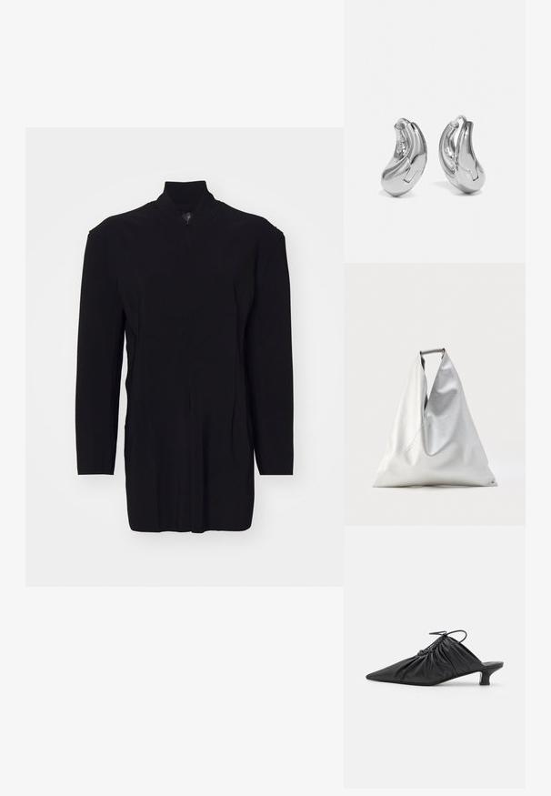 Sort, langærmet beklædningsgenstand med høj krave, der har lynlås lukning og strukturerede sømme for en skræddersyet pasform. Glat tekstur, minimalistisk design.; Sorte læder slip-on mules med spids tå, samlet tekstur og en lille kitten heel. Har en snor-detalje ved åbningen.; Stor sølvfarvet shopper-taske med trekantet form og blød lædertekstur, stående oprejst med top-håndtag synligt mod en ensfarvet baggrund.; Sølvøreringe med en buet, blank finish og et sømløst design. Har en hængsellukning for sikker bæring.