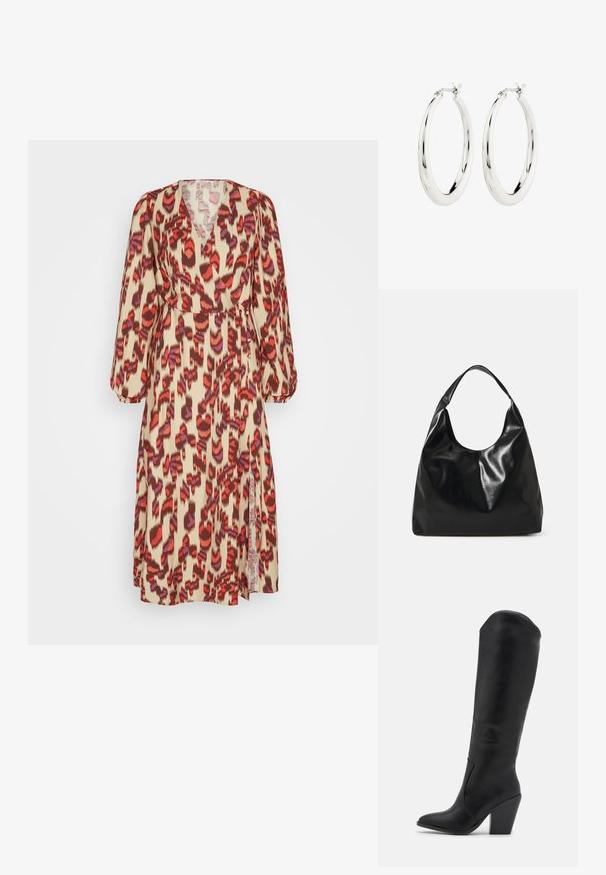 Wickelkleid aus cremefarbenem Stoff mit einem vertikalen abstrakten Muster in Rot, Lila und Braun. Lange Ärmel und eine betonte Taille.; RAID LAKELYN - High Heel Stiefel - black; Schwarze Leder-Hobo-Tasche mit einer weichen, glänzenden Textur und einem runden, offenen Oberteil. Verfügt über einen breiten, gebogenen Tragegurt. Keine sichtbaren Beschläge.; Silberne Creolen mit einer glatten, glänzenden Oberfläche. Kreisform, ausgestattet mit einem sicheren Verschluss. Einfaches und elegantes Design.