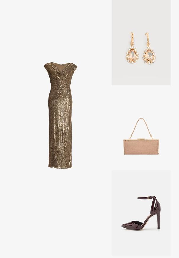 Gouden avondjurk zonder mouwen met pailletten, een V-hals wikkelontwerp en een aansluitende lange silhouet.; Bordeauxkleurige lakleren hoge hak schoen met een puntige neus, enkelbandje en een 10 cm hoge stilleto hak. Gladde textuur en minimale details.; Metalen roségouden clutch tas met een gestructureerd gaasoppervlak, goudkleurige hardware en een dunne, gevlochten schouderriem.; Gouden oorhaken met grote perzikkleurige druppelstenen omgeven door kleine heldere kristallen op een effen witte achtergrond.